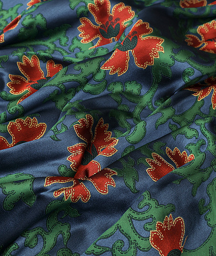 Жаккард с рисунком тип Valentino, цвет - синий, зеленый, цветы. Изображение 3