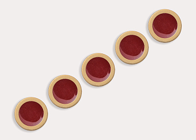 Фото ткани Пуговица круглая, цвет - красный и золотой