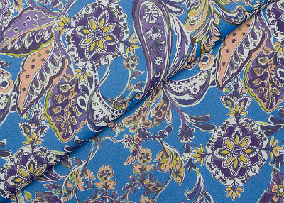 Фото ткани Шифон тип Etro, цвет - синий, фиолетовый, молочный, желтый, пейсли