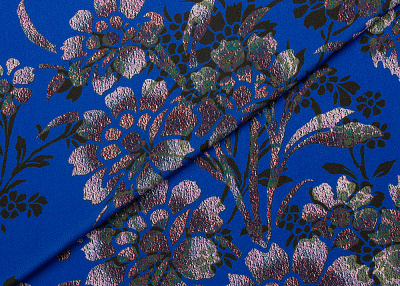 Фото ткани Натуральный шелк (купон), цвет - синий, розовый, зеленый, черный, цветы