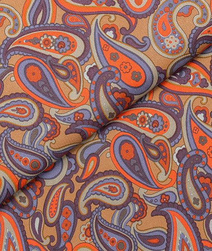 Твиловый шелк тип  Etro, цвет - оранжевый, сиреневый, бежевый, горчичный, пейсли. Изображение 1