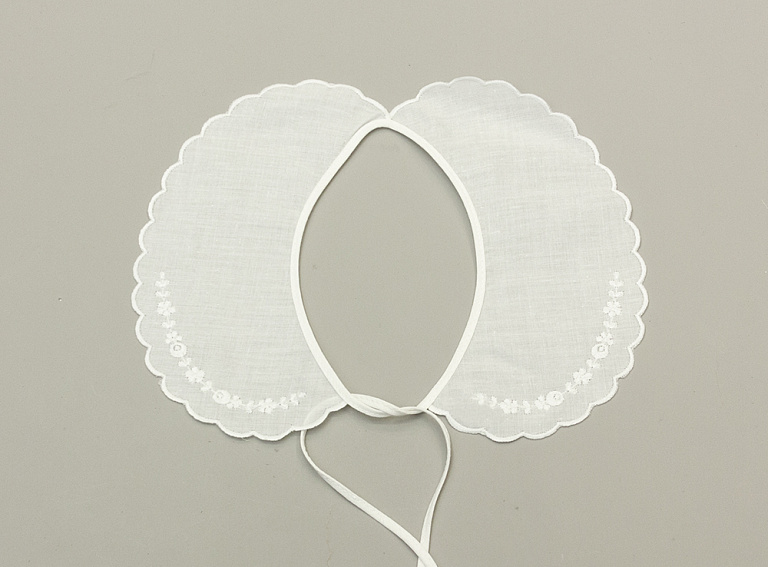 Фото ткани Воротник, цвет - белый