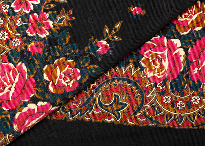 Фото ткани Вельвет с рисунком (купон), цвет - синий, красный, черный, фуксия, цветы