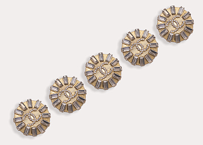 Фото ткани Пуговица металлическая со стразами тип Chanel, цвет - золото