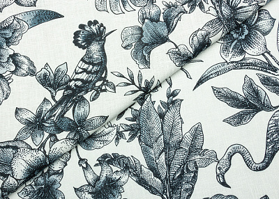 Фото ткани Льняная ткань, цвет - белый и цветы, птицы