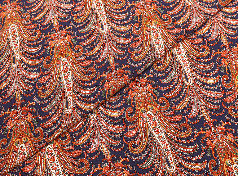 Фото ткани Натуральный шелк пейсли тип Valentino, цвет - синий, красный