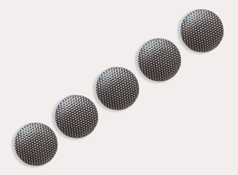 Фото ткани Пуговица круглая (пластик), цвет - серый