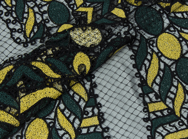 Фото ткани Деталь тип Valentino (полочка и спинка), цвет - желтый и зеленый