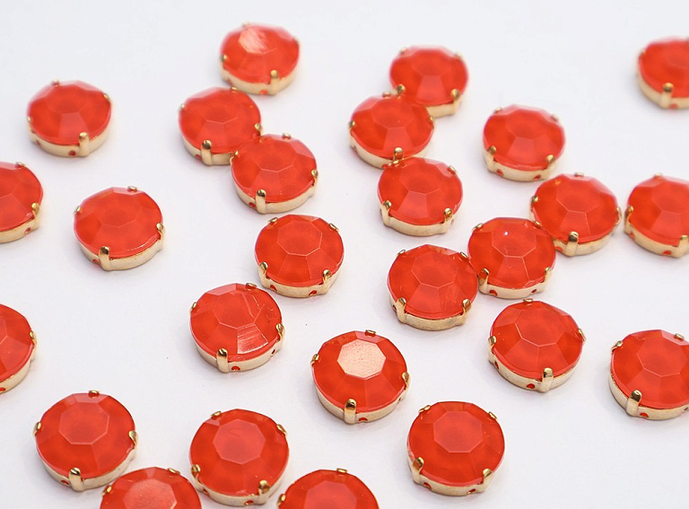 Фото ткани Стразы, цвет - красный и золотой