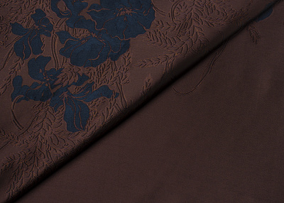 Фото ткани Шелковая тафта (купон), цвет - коричневый, темно-синий, цветы