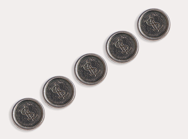 Фото ткани Пуговица тип Yves Saint Laurent (металл), цвет - серебро