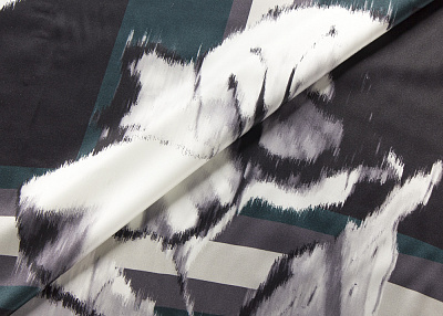 Фото ткани Атласная ткань с цветами, цвет - черный, серый, темно-зеленый