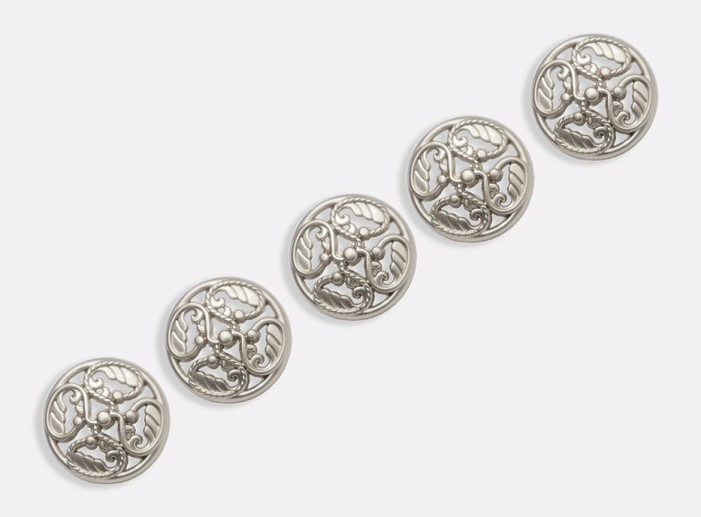 Фото ткани Пуговица узорная, цвет - серебро