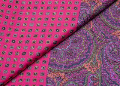 Фото ткани Твиловый шелк с рисунком тип Etro (купон), цвет - фуксия, пейсли