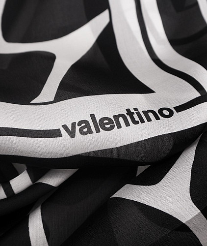 Шифон тип Valentino с рисунком (купон), цвет - белый и черный. Изображение 4