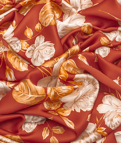Натуральный шелк с розами тип Dolce&Gabbana, цвет - красный. Изображение 3
