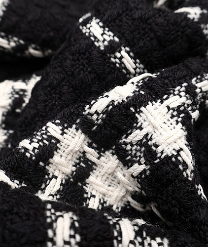 Шелковый твид тип Chanel с рисунком, цвет - черный, молочный, клетка. Изображение 4