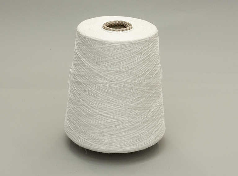 Фото ткани Пряжа лен с кашемиром тип Cariaggi (100гр), цвет - молочный