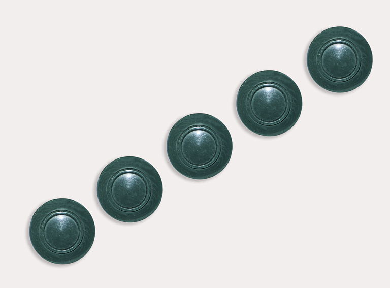 Фото ткани Пуговица круглая пластиковая, цвет - зеленый