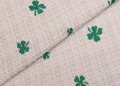 Фото ткани Хлопковый твид клевер тип Dior, цвет - молочный