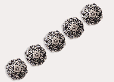 Фото ткани Пуговица узорная (металл), цвет - серебро