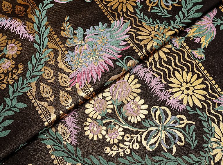 Фото ткани Жаккард с рисунком, цвет - черный, золотой, сиреневый