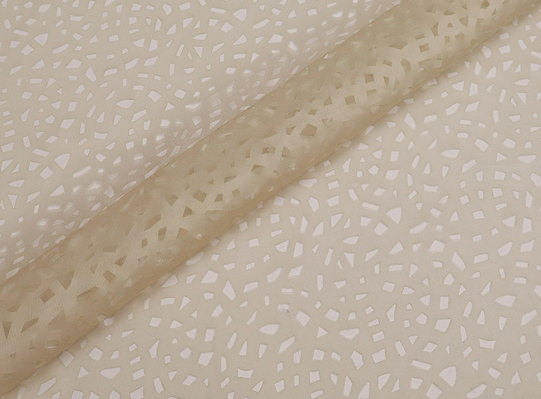 Фото ткани Шелковая органза с перфорацией, цвет - бежевый