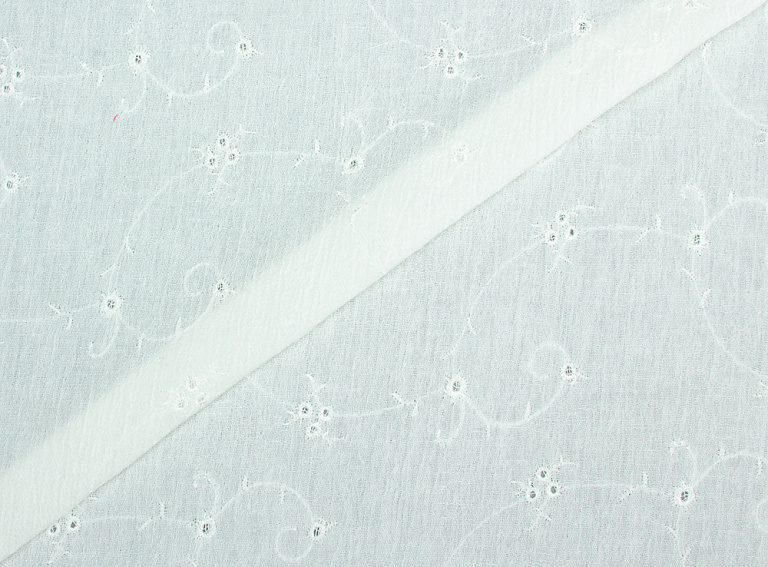 Фото ткани Хлопковое шитье, цвет - белый и цветы