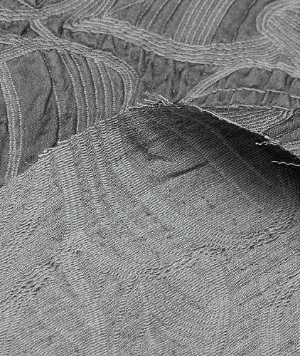 Матлассе, цвет - серый, цветы. Изображение 2