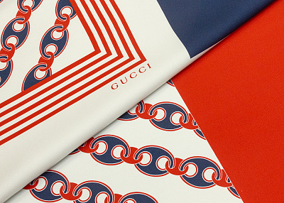 Фото ткани Твиловый шелк тип Gucci (купон), цвет - красный, синий, белый