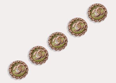 Фото ткани Пуговица тип Chanel, цвет - зеленый и золотой
