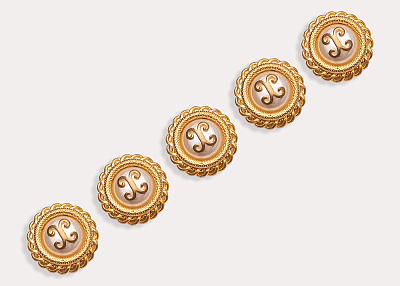 Фото ткани Пуговица круглая металлическая, цвет - золото, молочный, жемчужина