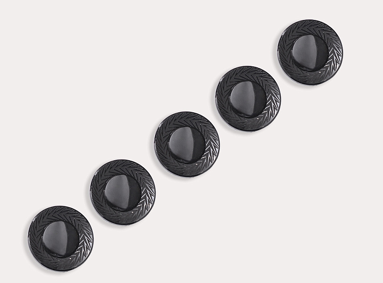 Фото ткани Пуговица круглая, цвет - черный