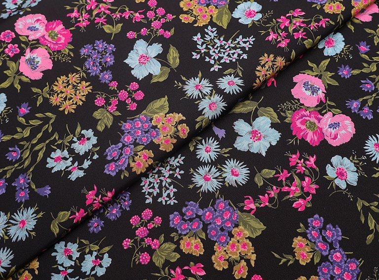 Фото ткани Натуральный шелк тип Valentino с цветами (репсовый шелк), цвет - черный
