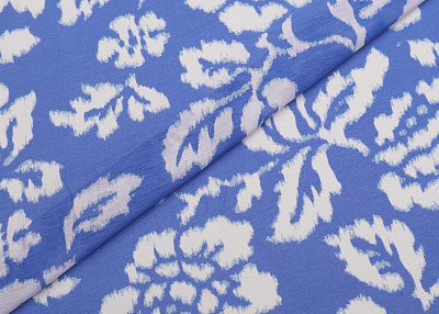 Фото ткани Хлопковый батист с цветами, цвет - синий с молочным