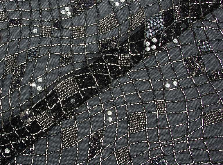 Фото ткани Вечерняя ткань, цвет - черный и серебро, пайетки и стеклярус