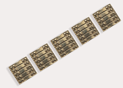 Фото ткани Пуговица квадратная (средняя) металлическая, цвет - золотой