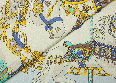 Фото ткани Кашемировый платок с рисунком (купон) тип Rani Arabella, цвет -  желтый, синий, бирюзовый, молочный, лошади
