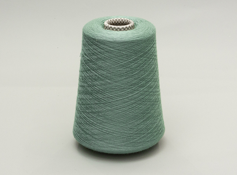 Фото ткани Пряжа кашемир тип Cariaggi (100гр), цвет - зеленый