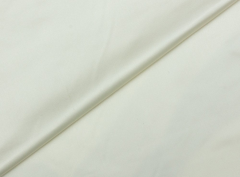 Фото ткани Атласный шелк, цвет - молочный
