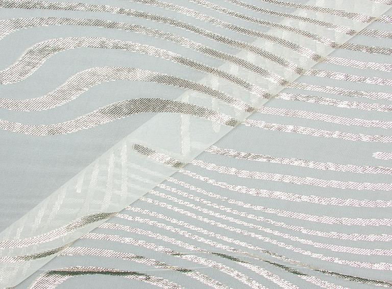 Фото ткани Шелковая органза тип Pucci, цвет - серебро и молочный, люрекс