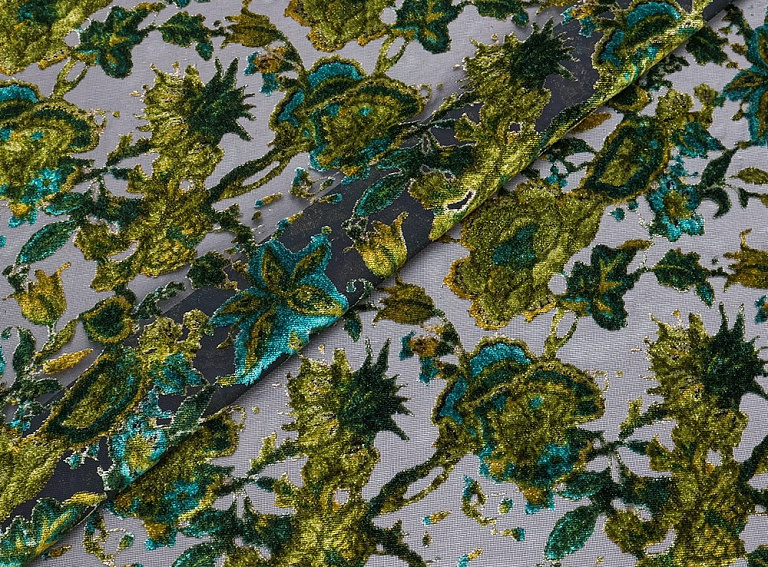 Фото ткани Ткань деворе тип Etro с рисунком, цвет - зеленый и цветы