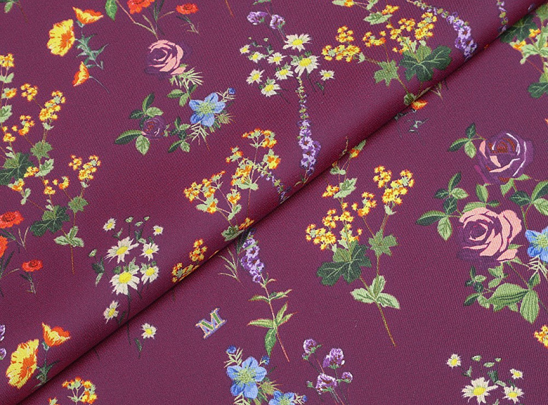 Фото ткани Твиловый шелк тип Max Mara, цвет - пурпурный, цветы
