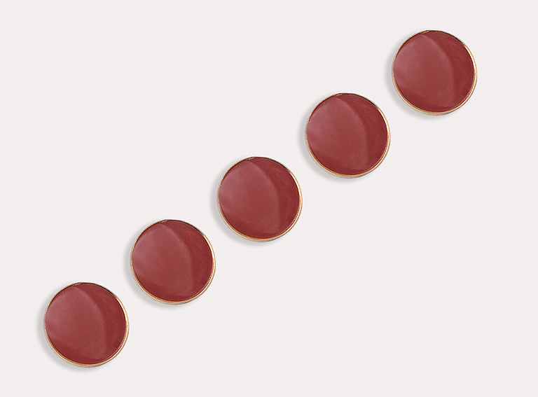 Фото ткани Пуговица круглая, цвет - ягодный