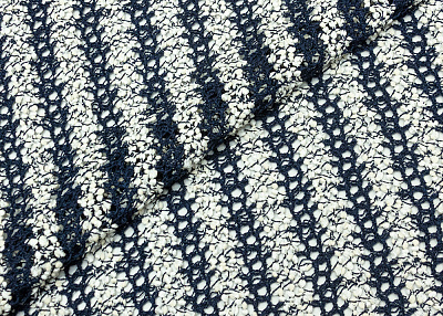 Фото ткани Вязаное полотно тип Chanel в полоску, цвет - синий, молочный