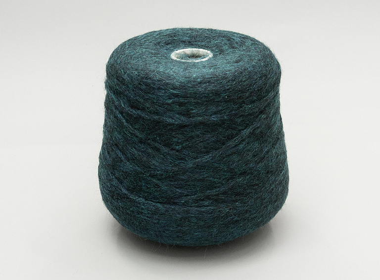 Фото ткани Пряжа кид мохер (100гр), цвет - синий и зеленый