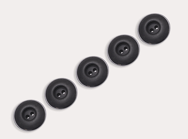 Фото ткани Пуговица круглая, цвет - черный