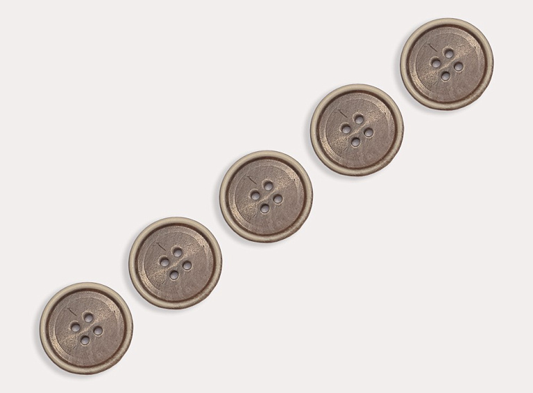 Фото ткани Пуговица круглые пластиковые, цвет - коричневый