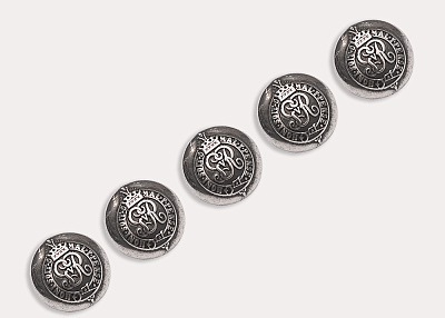 Фото ткани Пуговица круглая с гербом, цвет - серебро