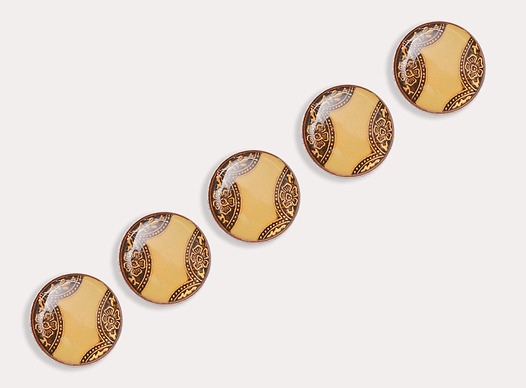 Фото ткани Пуговица круглая, цвет - желтый и золотой